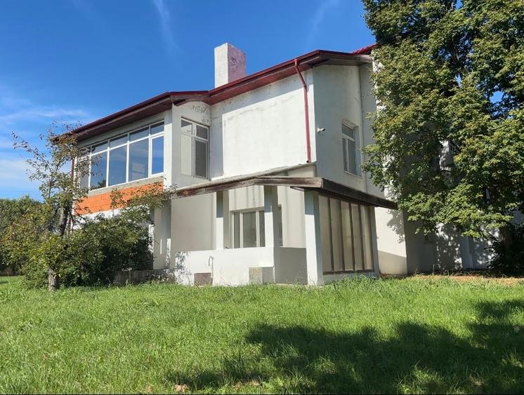 Casă S+P+1+M cu teren 2500 mp. Săftica Balotești,  Comision 0% - 2