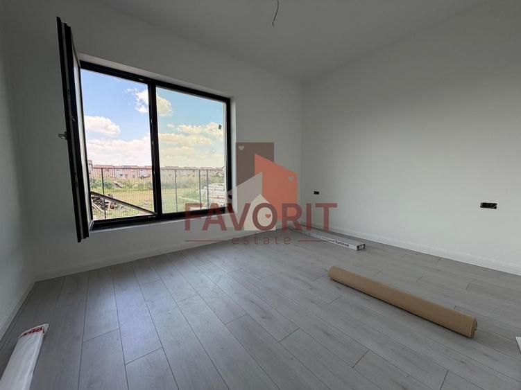 Apartament cu 3 camere decomandat în Săcălaz