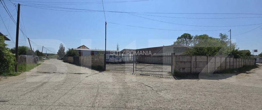 Teren intravilan, imprejmuit, 713 mp, zona Bariera Valcii