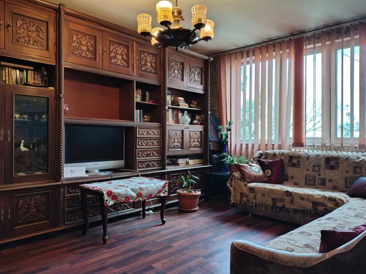 Vanzare 3 camere   Zona Giurgului  Strada Spinis Decomandat - 1