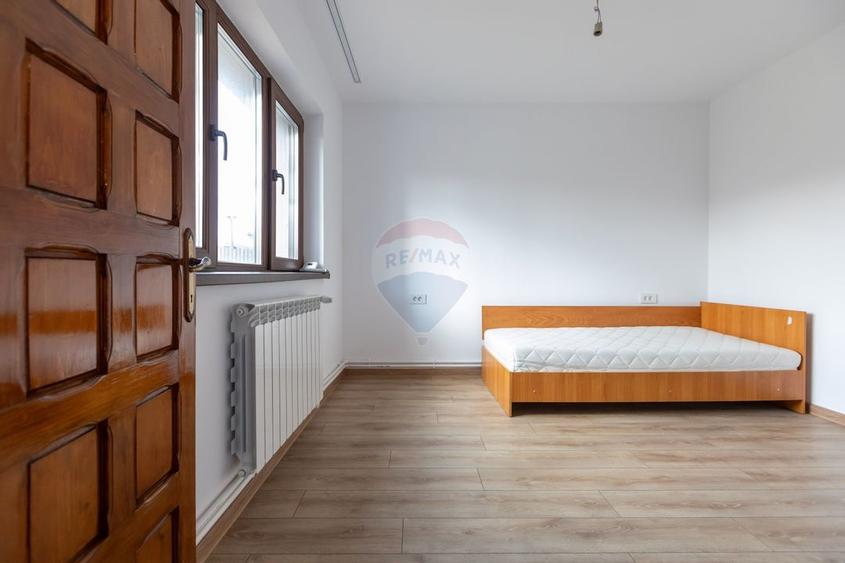 Casă/Vilă cu 6 camere de vânzare în Măgura - 9