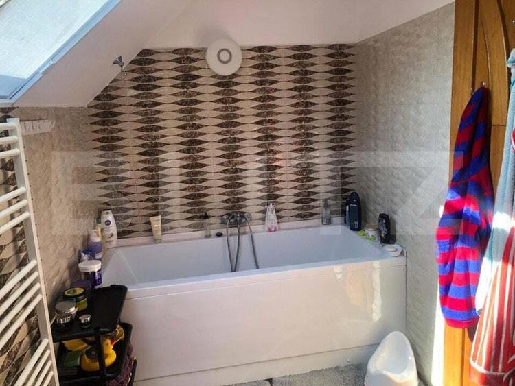 Casa de vanzare, cu 4 camere, 190 mp, zona Codri?or, Bistri?a - 3