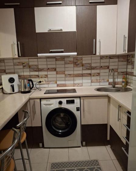 Garsoniera de inchiriat in zona Vacare?ti - 2