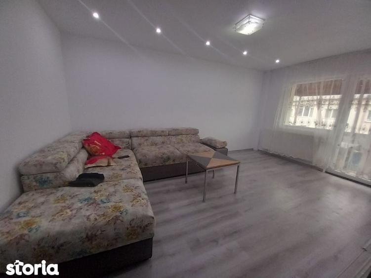 V. Tepes - intersectie cu Basarab, apartament 3 camere!! - 2