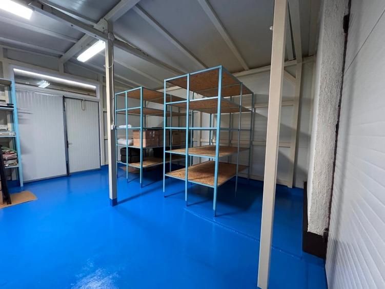 Depozit 150m2, dotat cu rafturi, in zona comerciala excelenta! - 6