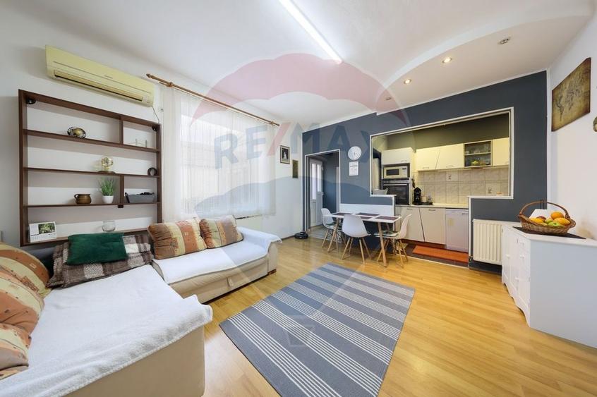 Casa 6 camere si teren 1200 mp - 3