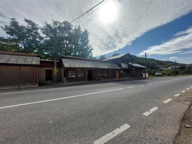 SPATIU COMERCIAL DE VANZARE IN CIRESOAIA LA STRADA PRINCIPALA - 3
