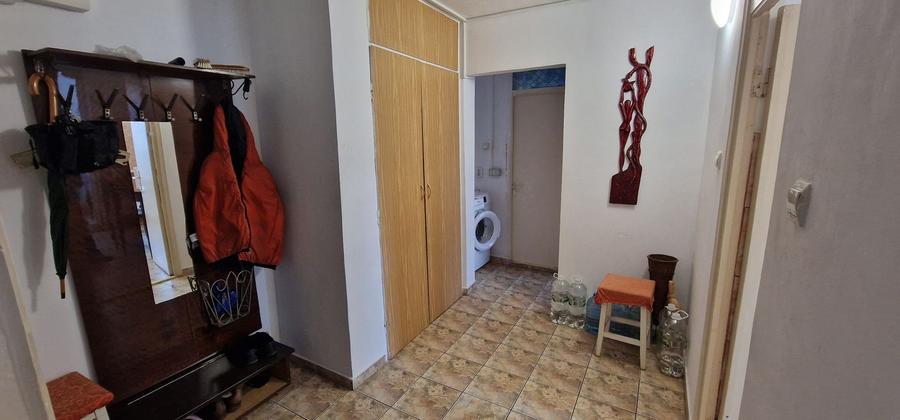 Doua camere decomandate, etajul 1. - 5