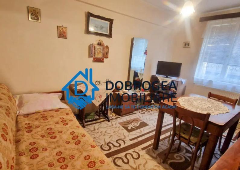 PIATA VECHE- 3 CAMERE, PARTER ,CENTRALA GAZ - 7