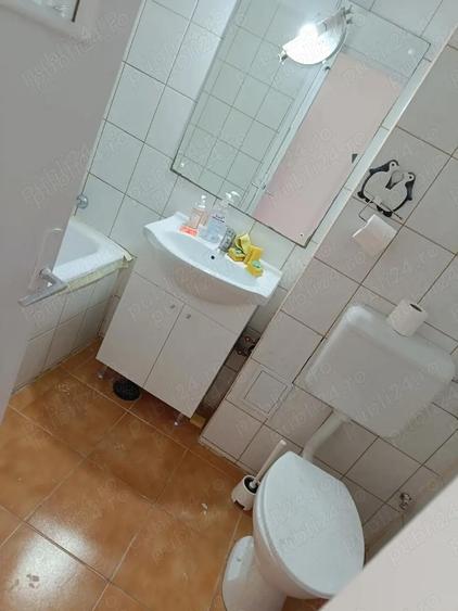 Inchiriez 3 camere (ne)mobilate - 2