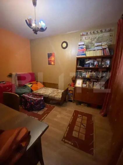 Apartament de vanzare, cu 3 camere, zona Tudor - 4