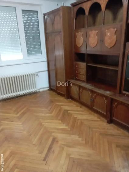 Inchiriez ap.2 camere, zona Rogerius Inchiriez ap.2 camere, zona Rogerius