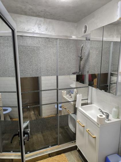 Inchiriez garsoniera - 1