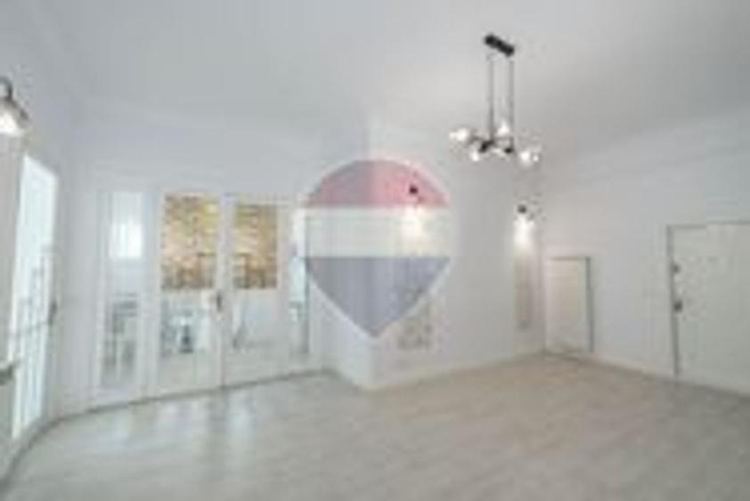 Apartament de inchiriat, 137 mp, central, curte proprie - 2
