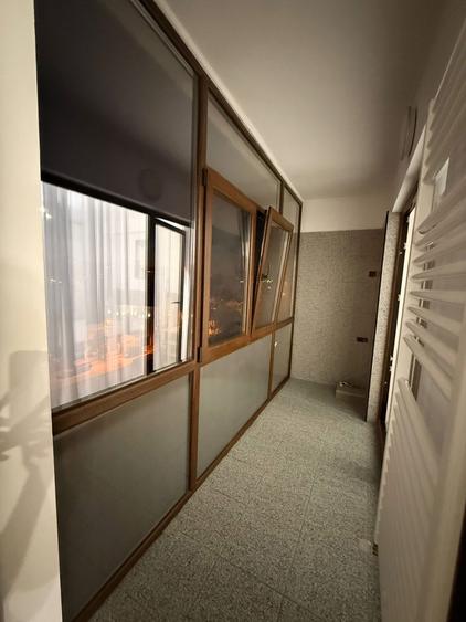Apartament cu 2 camere decomandat în Km 5