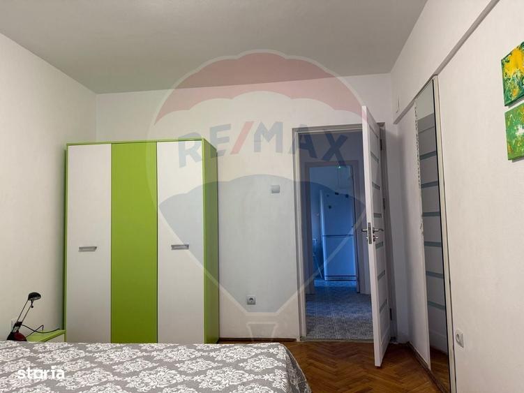 Apartament cu 2 camere, mobilat în Central