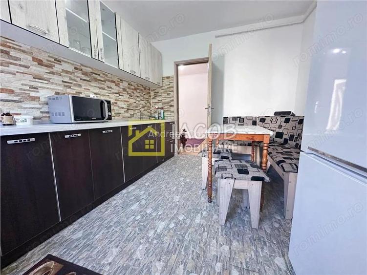 DE INCHIRIAT 3 CAMERE DECOMANDATE, STR. OITUZ, CENTRU, BACAU DE INCHIRIAT 3 CAMERE DECOMANDATE, STR. OITUZ, CENTRU, BACAU