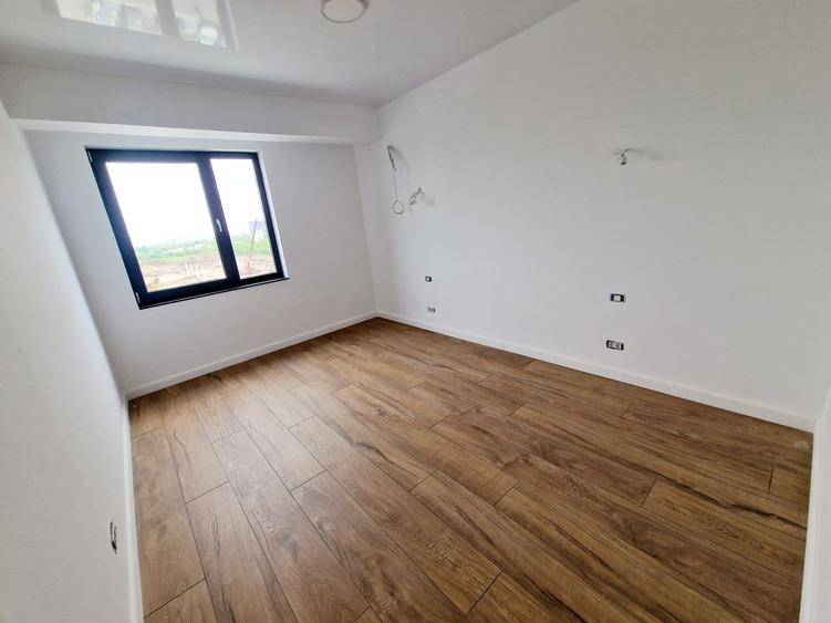 Penthouse cu 4 camere, 416mp  inclus terasa , la 200 m de rond Pipera - 8