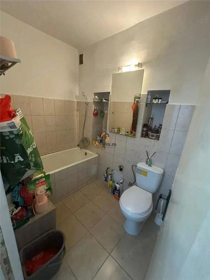 Garsonieră în Girocului
