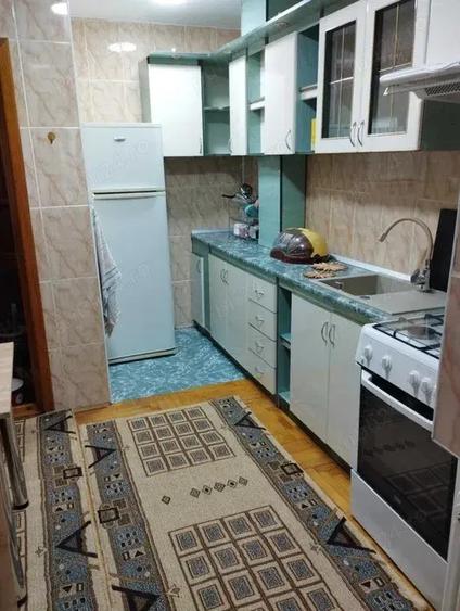 Ofer spre inchiriere apartament cu 3 camere situat in Zona Obcini - 5