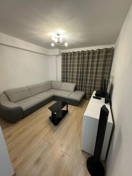 Inchiriez garsoniera in Tunari - 3