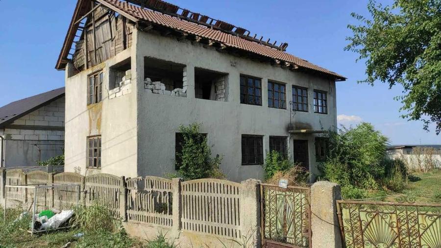 Casa de vanzare cu 4500m2 de teren - 6