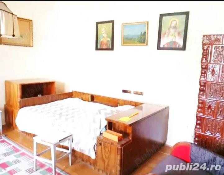 Casa de vanzare cu 4 camere si baie, la 4 km de vama Varsand, jud.Arad - 5