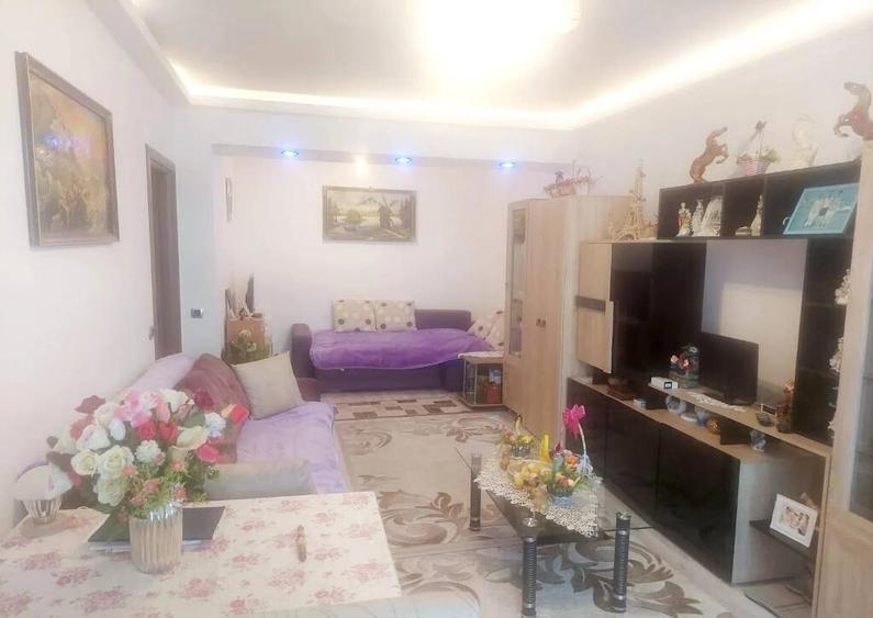 Apartament cu 2 camere, decomandat - zona Tractorul - 7