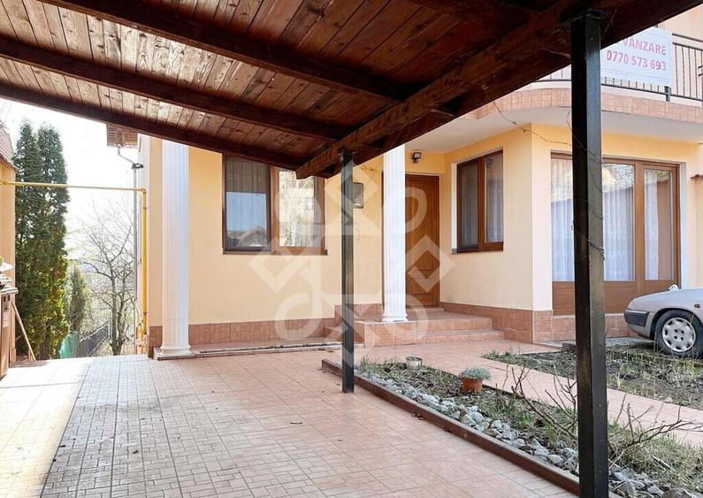 Vila pe Malul Crisului, strada Facliei Oradea - 14