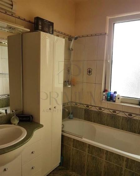 PUNCTELE CARDINALE - BLOC IZOLAT - 3 CAMERE - 2 BAI - CENTRALA PROPRIE - CLIMA - - 6