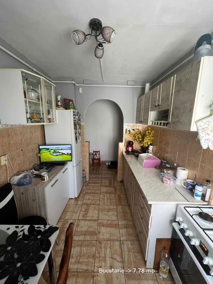 Vand apartament 3 camere zona garii, Salonta - 4