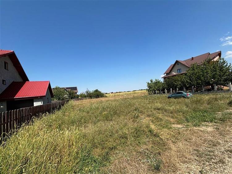 Teren intravilan 700 mp, deschidere 28 ml, zona Bogdan Voda - 2