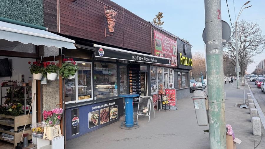 Spațiu comercial stradal de închiriat – Vad excelent, 50 mp + terasă 61 mp(opt)- - 1