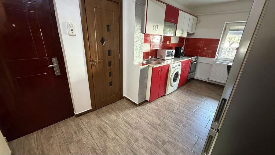Vand apartament Targu Jiu 2 camere , renovat , mobilat utilat complet - 4