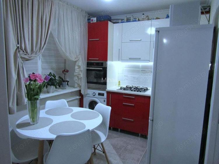 De vanzare 2 camera in zona Aradului,Piata Verde