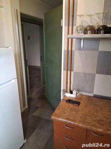 Vand garsoniera la 3 minute de Hotel Marriott 139.369 euro negociabil - 2