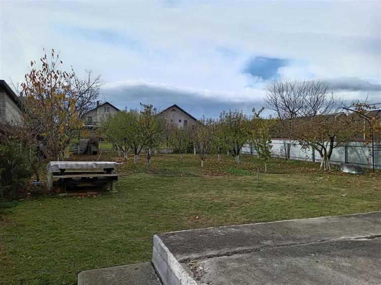 Casa individuala spatioasa in Ipotesti | 300 mp utili | Teren 1000 mp | C-5464 - 13