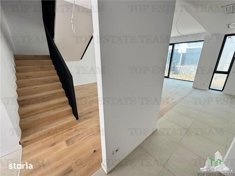Vila de vanzare in Pipera, Nordul Bucurestiului | Curte privata, teras - 8