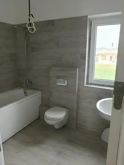 Casa singur curte /mutare imediata-Tunari Comision 0% - 8