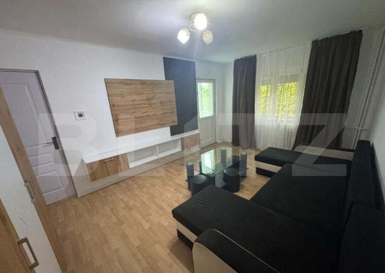 Apartament decomandat etajul 1, 52 mp, Rovine ,zona Parculet - 7
