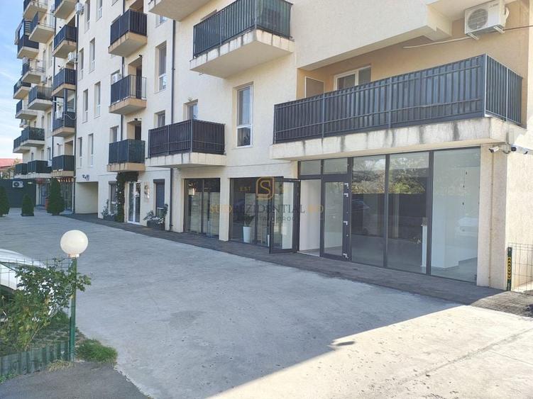 Spatiu comercial 85 mp, vitrina 11 ml, zona Grand Arena, trafic intens - 1