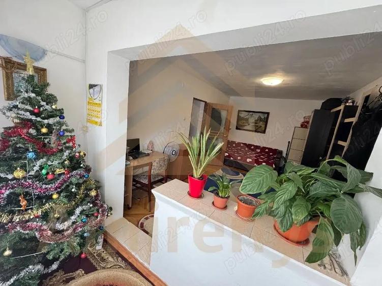 De vanzare Apartament 2 camere decomandat sau schimb cu garsoniera plus diferen?a - 3