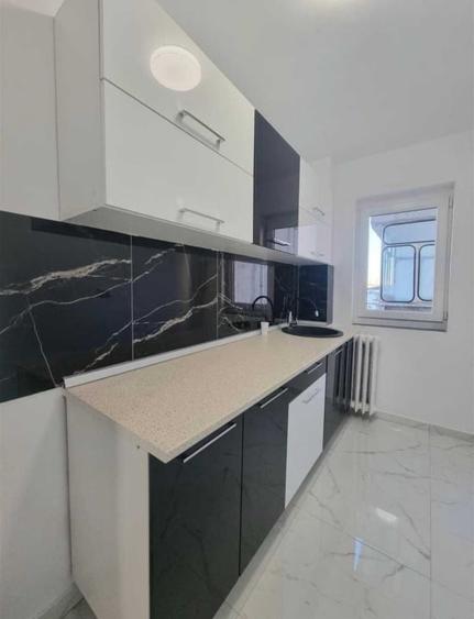 Apartament 2 camere decomandat - liber - Mircea cel Batran - 1