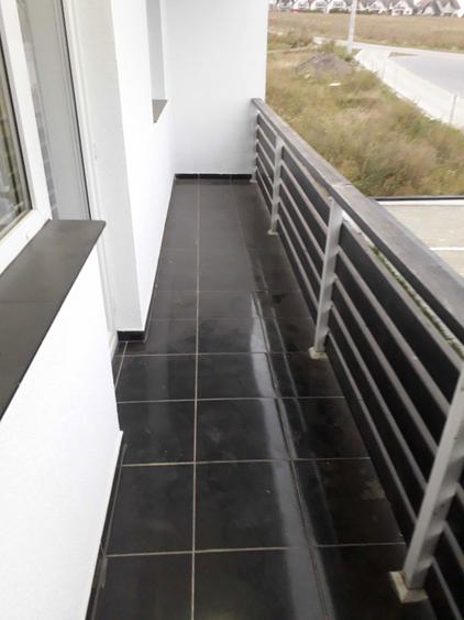 Inchiriez ap cu 2 camere in bloc nou in sfantu ilie - 1