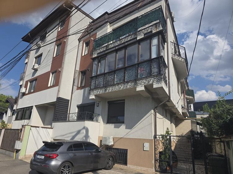 Apartament cu 2 camere decomandat în Bucureștii Noi