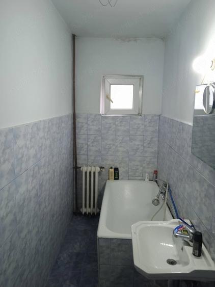 Apartament cu 2 camere semidecomandat în Rogerius