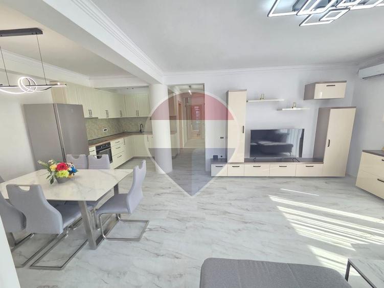 Apartament cu 3 camere decomandat, mobilat în Spitalul Județean