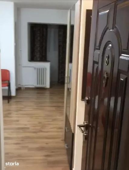 Garsonieră în Nicolina