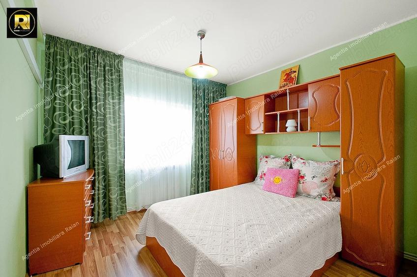 Apartament cu 2 camere decomandat în Micro 17
