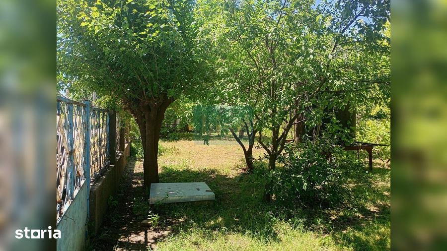 Casă cu 3 camere cu Teren 1169 Mp în Șendreni